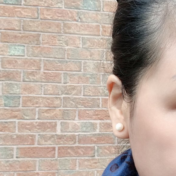 Kiera Freshwater Baroque Pearl Studs 18K Gold S925 - Picture 2 of 7